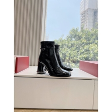 Roger Vivier Boots